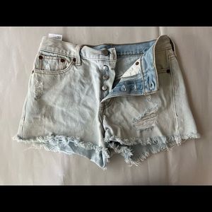 Levi’s cutoff shorts